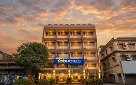 Fabhotel Surya